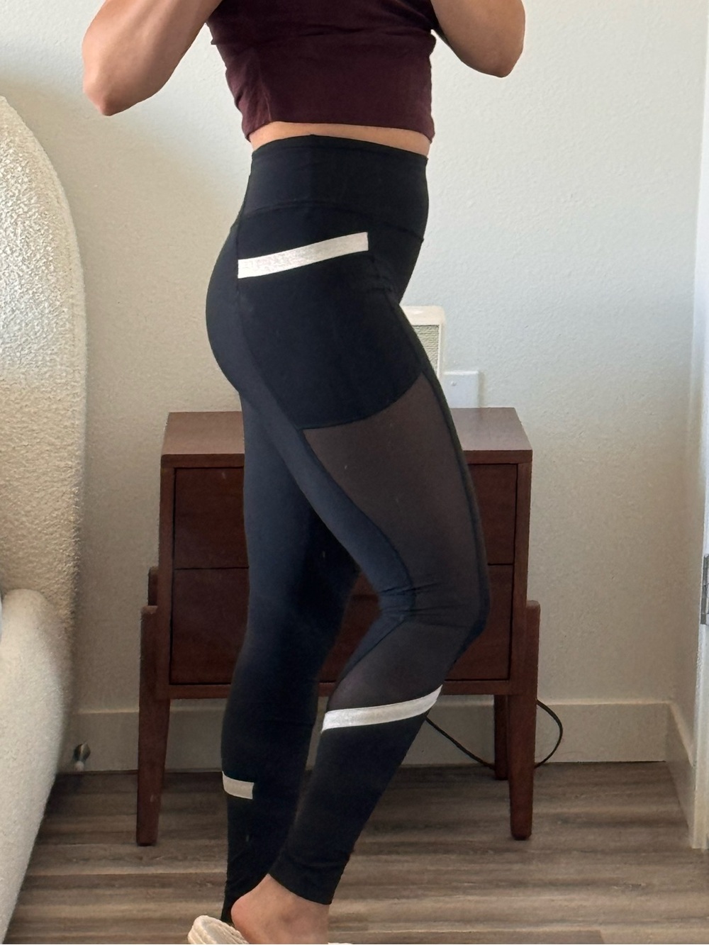 High-Rise Black Women's Performance Leggings with Reflective Panels